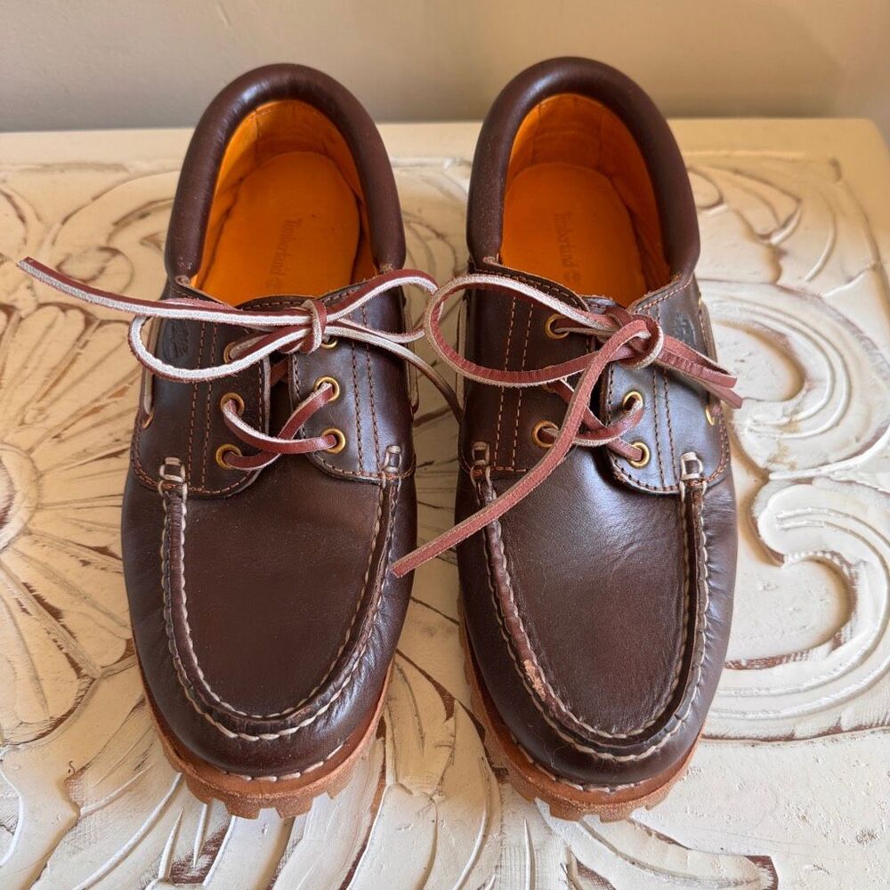 Timberland women’s brown leather boat shoe size 8